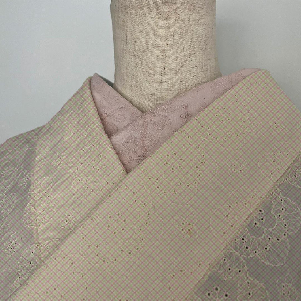 Han-eri (removable collar) Light Persimmon Cotton-Linen with Heart Flower Embroidery, Pink Han-eri Cotton-Linen Lace Summer