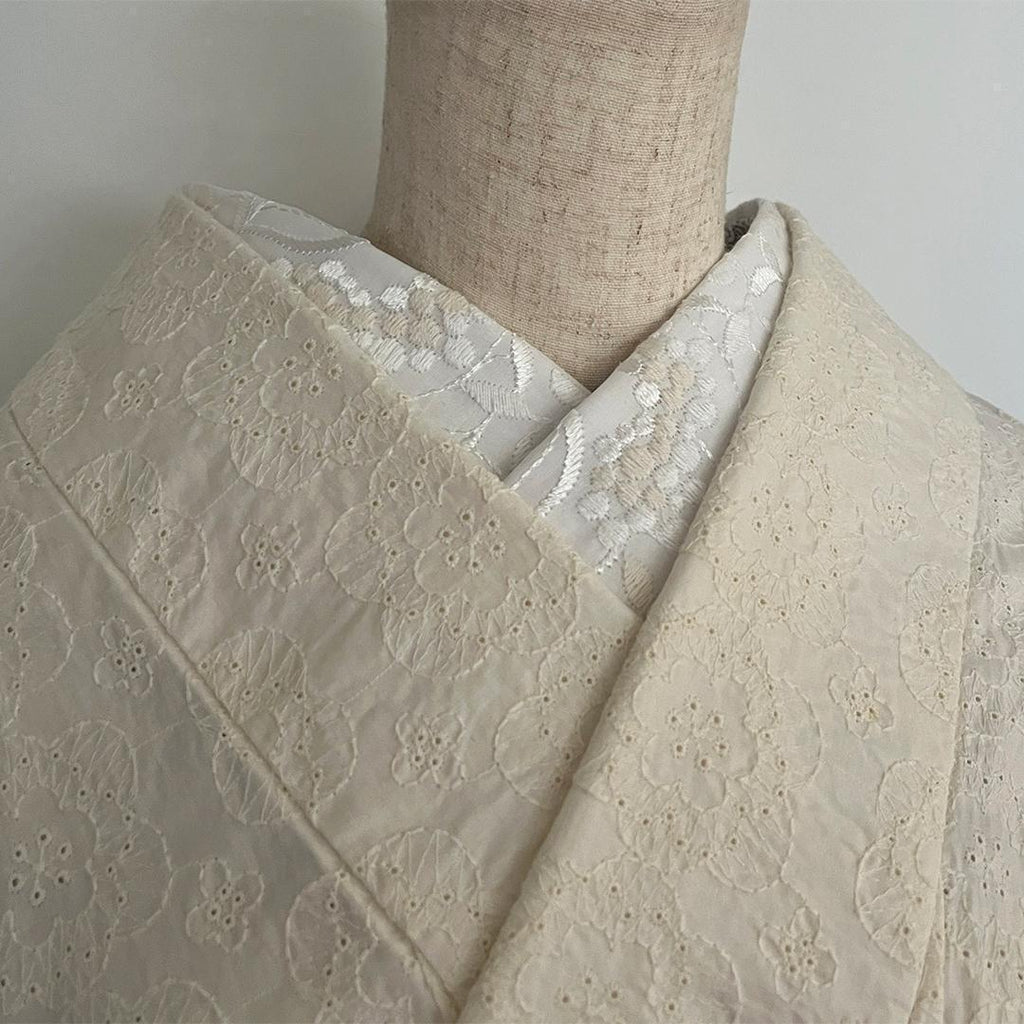 半衿 白実の万両 刺繍 コットンレース オフ白 半襟 洗える エンブロイダリー