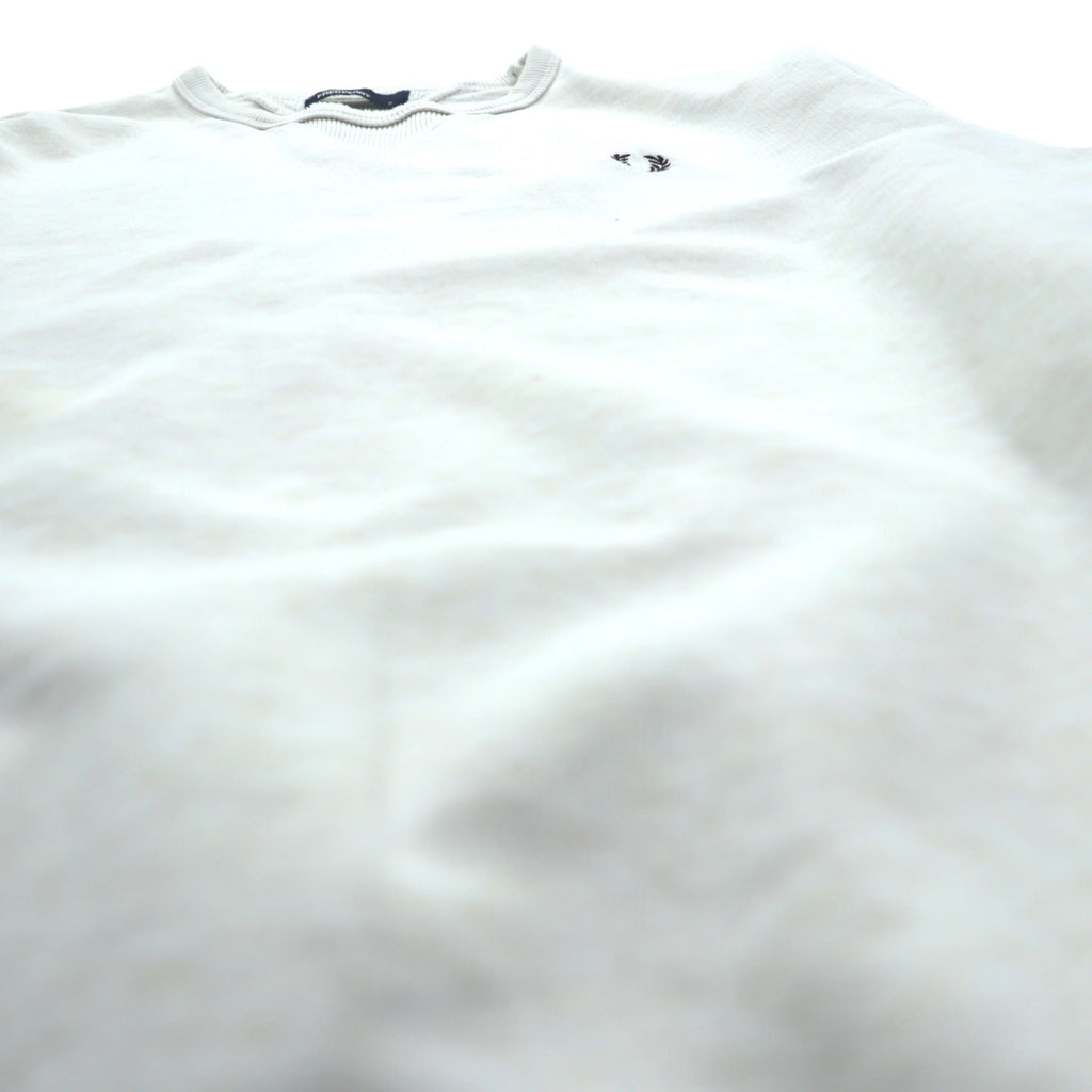 FRED PERRY Double V Sweatshirt S White Distressed One-Point Logo M9315