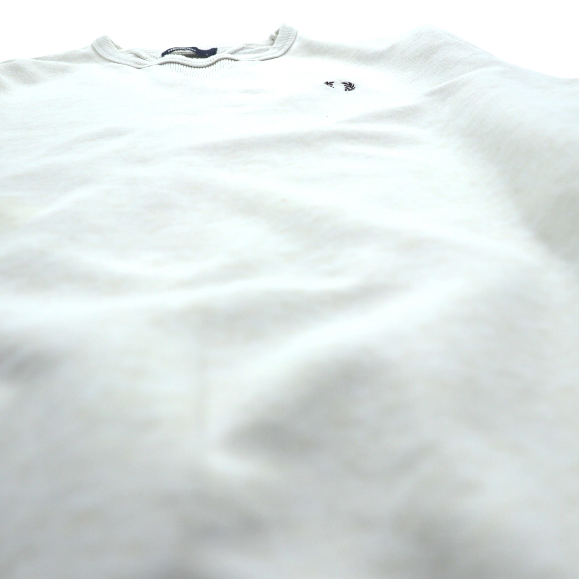 FRED PERRY Double V Sweatshirt S White Distressed One-Point Logo M9315