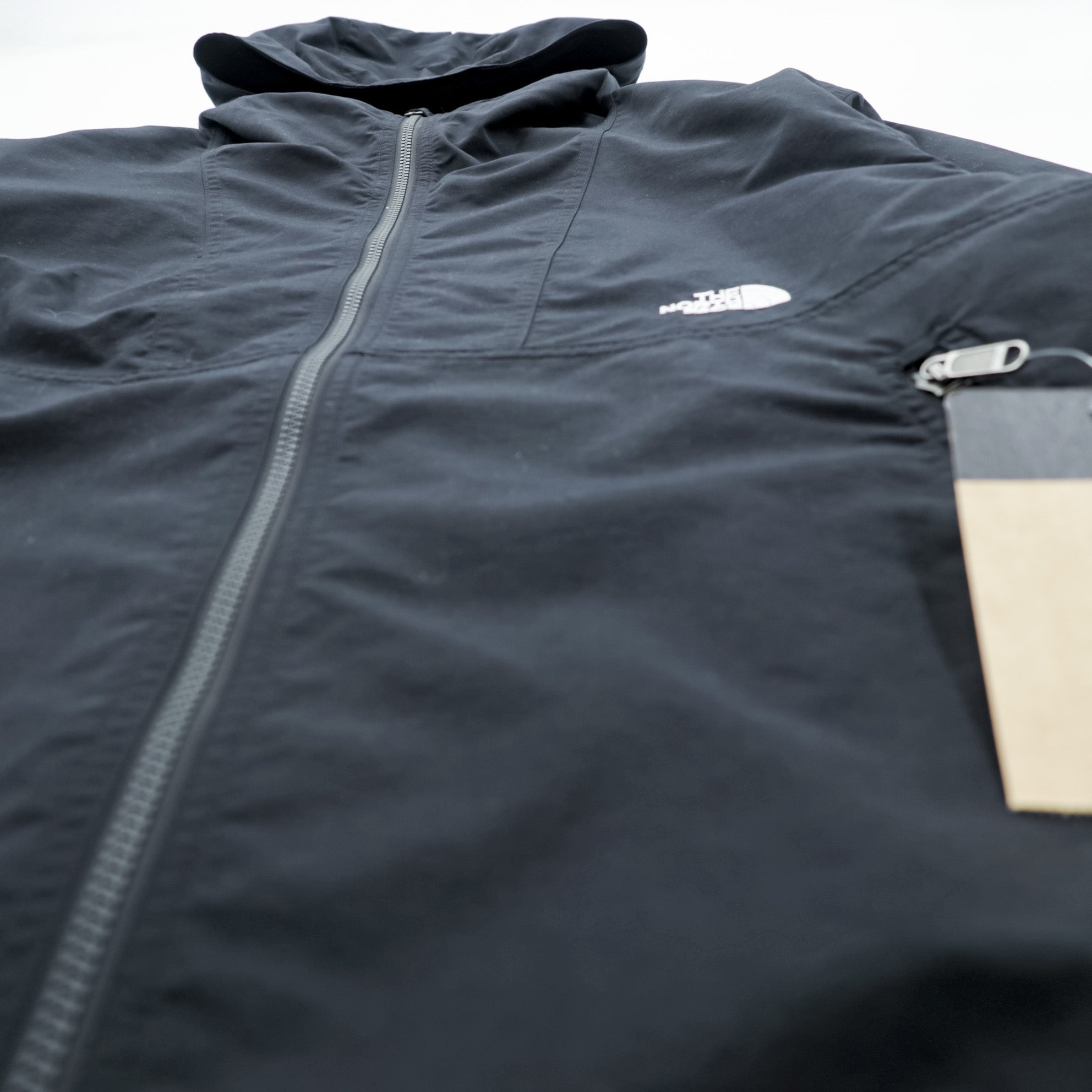 THE NORTH FACE Compact Jacket Mountain Parka L Black Nylon Waterproof Shell Drawcord NP72230 Unused