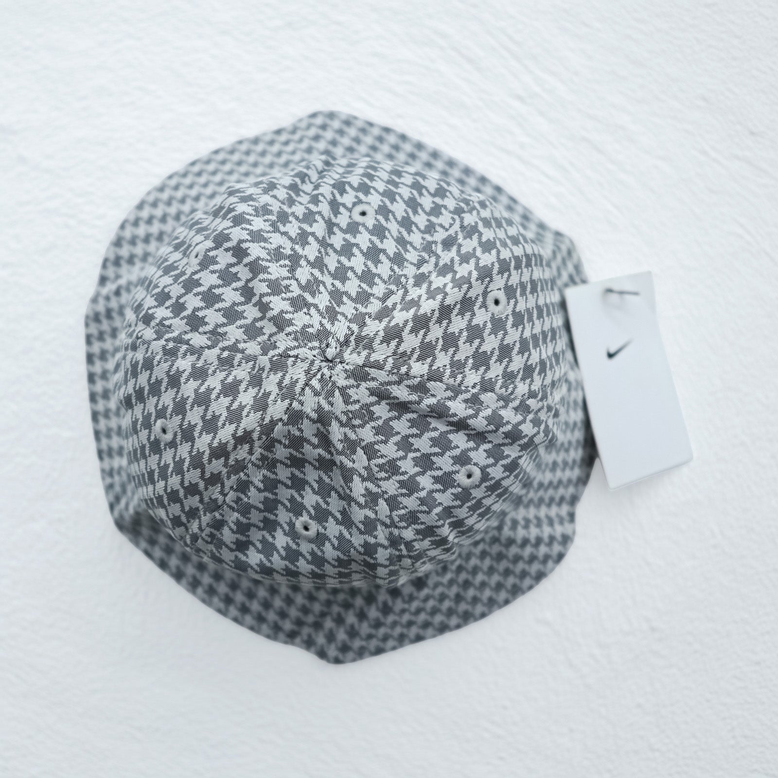 NIKE Bucket Hat M/L Houndstooth Gray All-over Pattern DJ5840-010 Unused Item