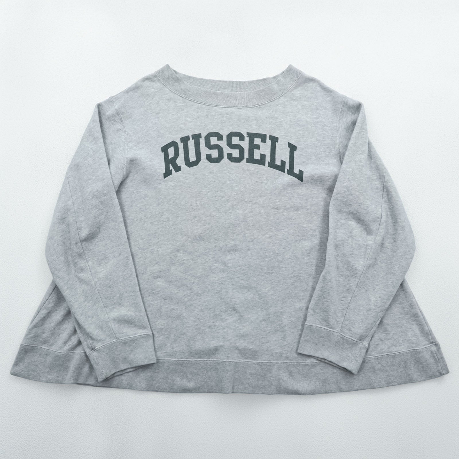 RUSSELL ATHLETIC × K3 & Co. Arch Logo Sweatshirt FREE Wide Gray Drop Shoulder 1668-599-1588
