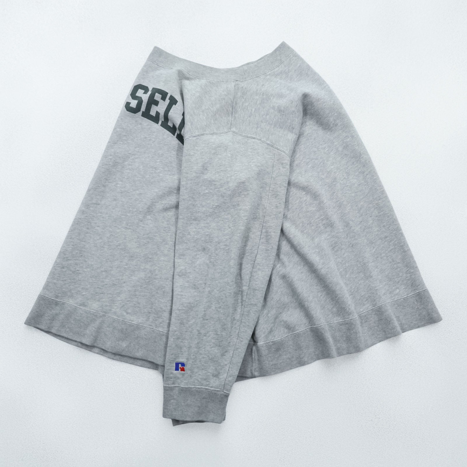 RUSSELL ATHLETIC × K3 & Co. Arch Logo Sweatshirt FREE Wide Gray Drop Shoulder 1668-599-1588