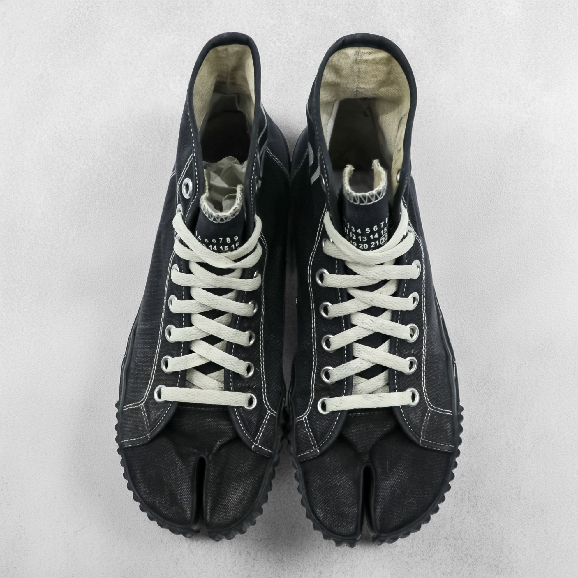 Maison Margiela Tabi Canvas High-Top Sneakers 26cm Black 22 S37WS0577