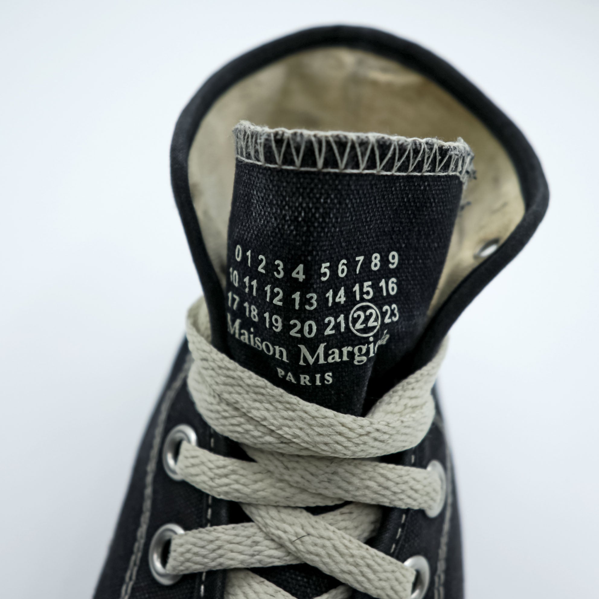 Maison Margiela Tabi Canvas High-Top Sneakers 26cm Black 22 S37WS0577