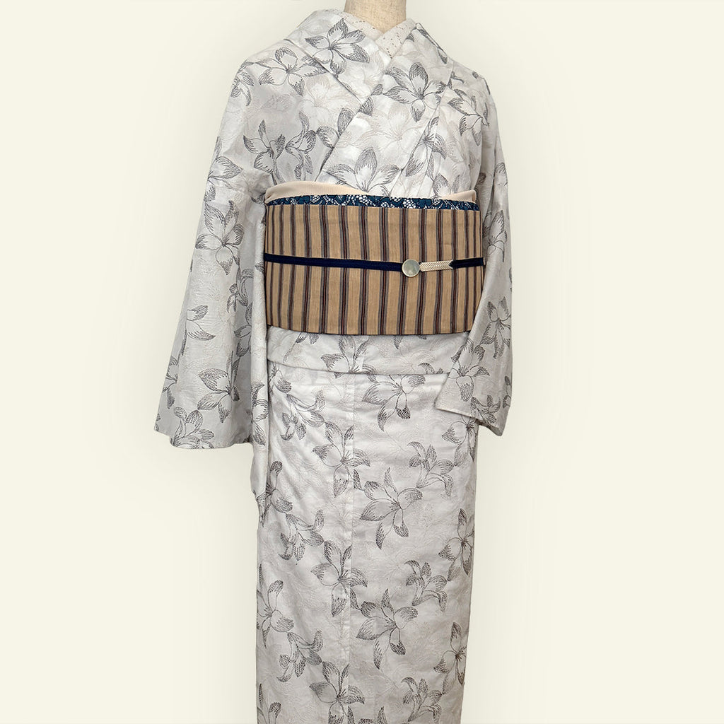 Kimono Unlined Two Flower Embroideries Off-White Cotton Kimono Cotton Lace Cotton Natural