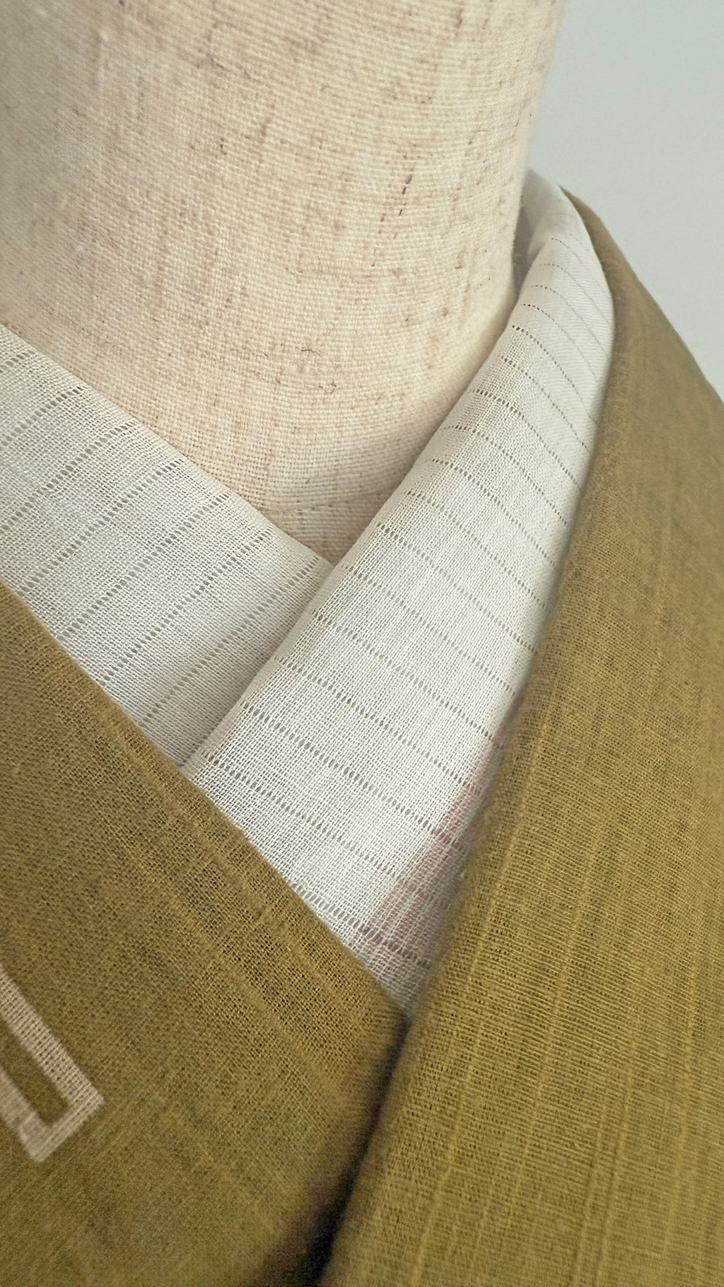 Summer Haneri, Ojiya White Chirari-Line, 2-Way Han-Eri, Linen Chijimi