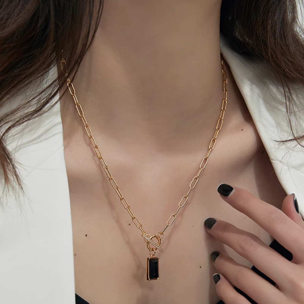 【LOEM】GOLD BLACK PLATE NECKLACE