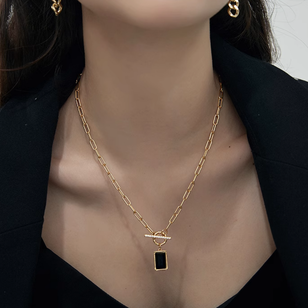 【LOEM】GOLD BLACK PLATE NECKLACE
