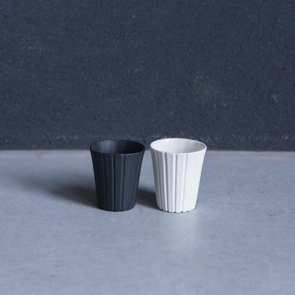 作家　飛松灯器　shaved cup SS / 台湾茶杯 / white【13】