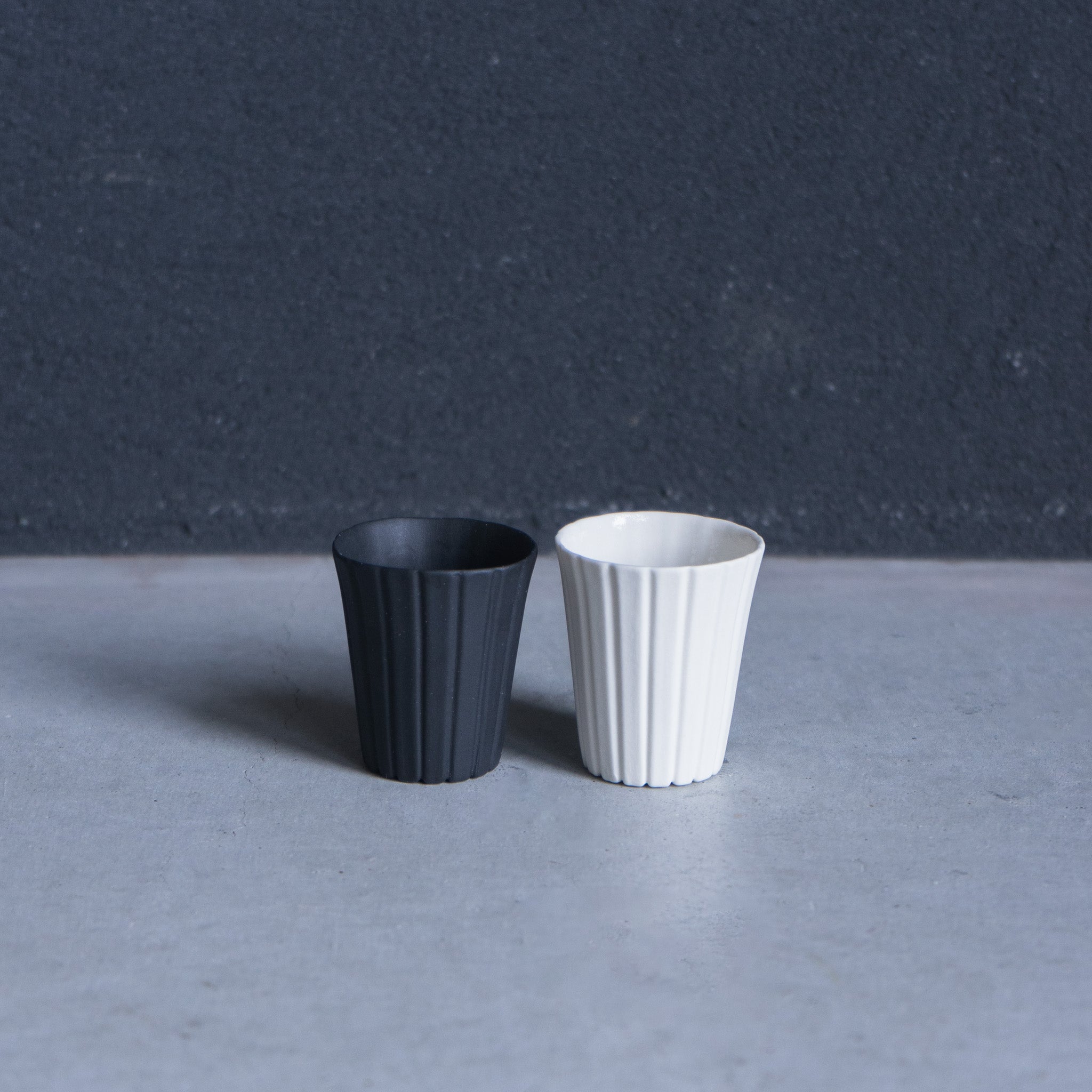 作家　飛松灯器　shaved cup SS / 台湾茶杯 / white【13】
