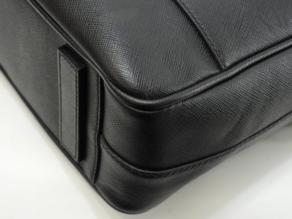 プラダ s付ブリーフケース 三角プレート サフィアーノ黒 書類カバン ドキュメントケース@208