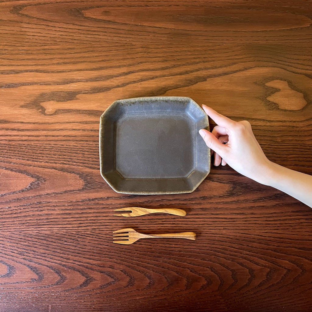 Octagonal Cake Plate, Rusty Glaze | Furutani Pottery (Shigaraki Ware Ceramics) [Fu60]