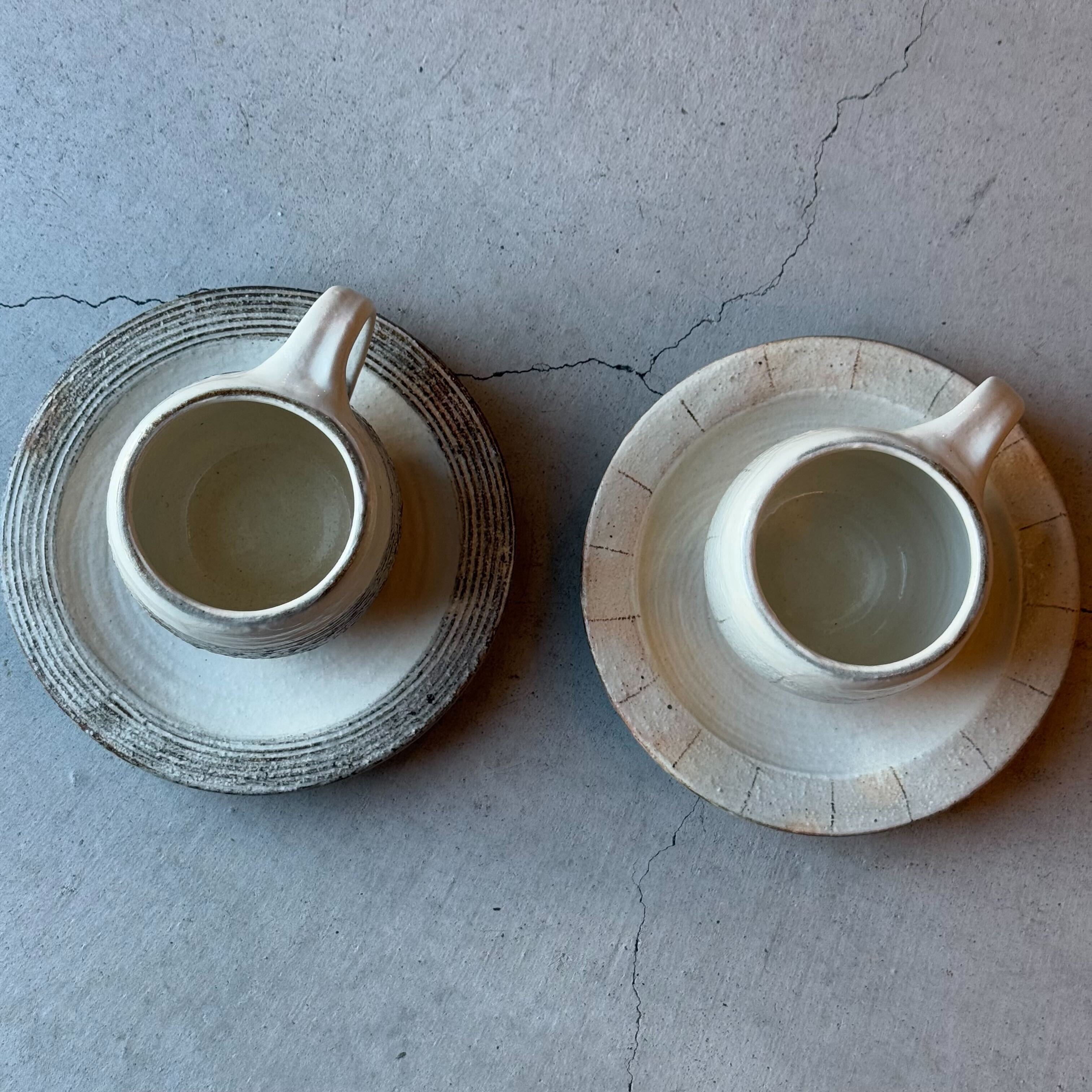 Egg Mug (Mug Cup) with Coarsely Carved Rim | Furutani Pottery (Shigaraki Ware Ceramic) [Old 43]