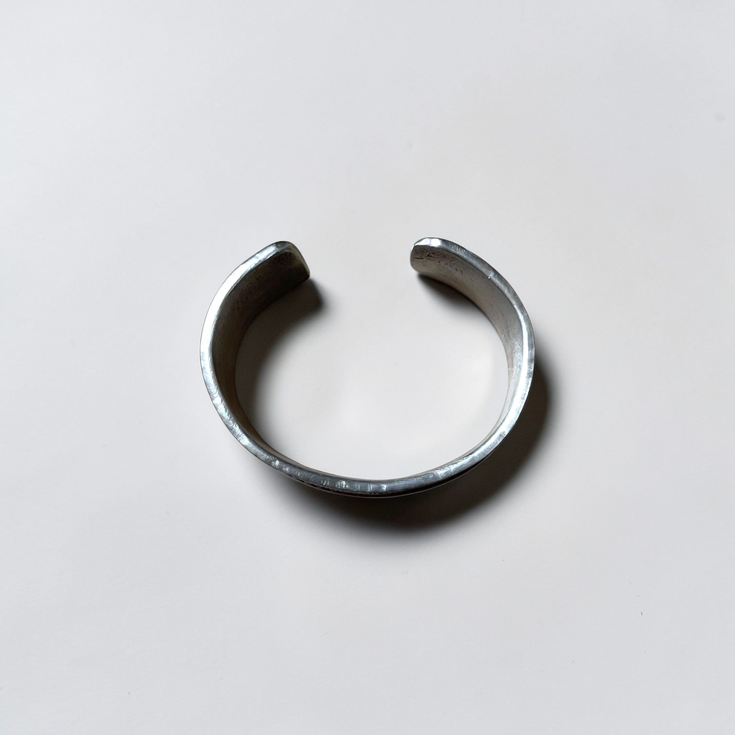 Navajo Indian Jewelry ナバホ族 バングル ワイド カフ ブレスレット スタンプワーク インディアンジュエリー