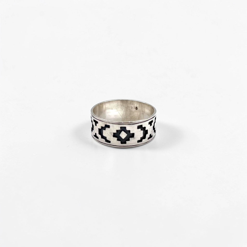 Vintage Silver 925 Ring Indian Jewelry Chimayo Pattern Ring Size 19 Silver 925 Native