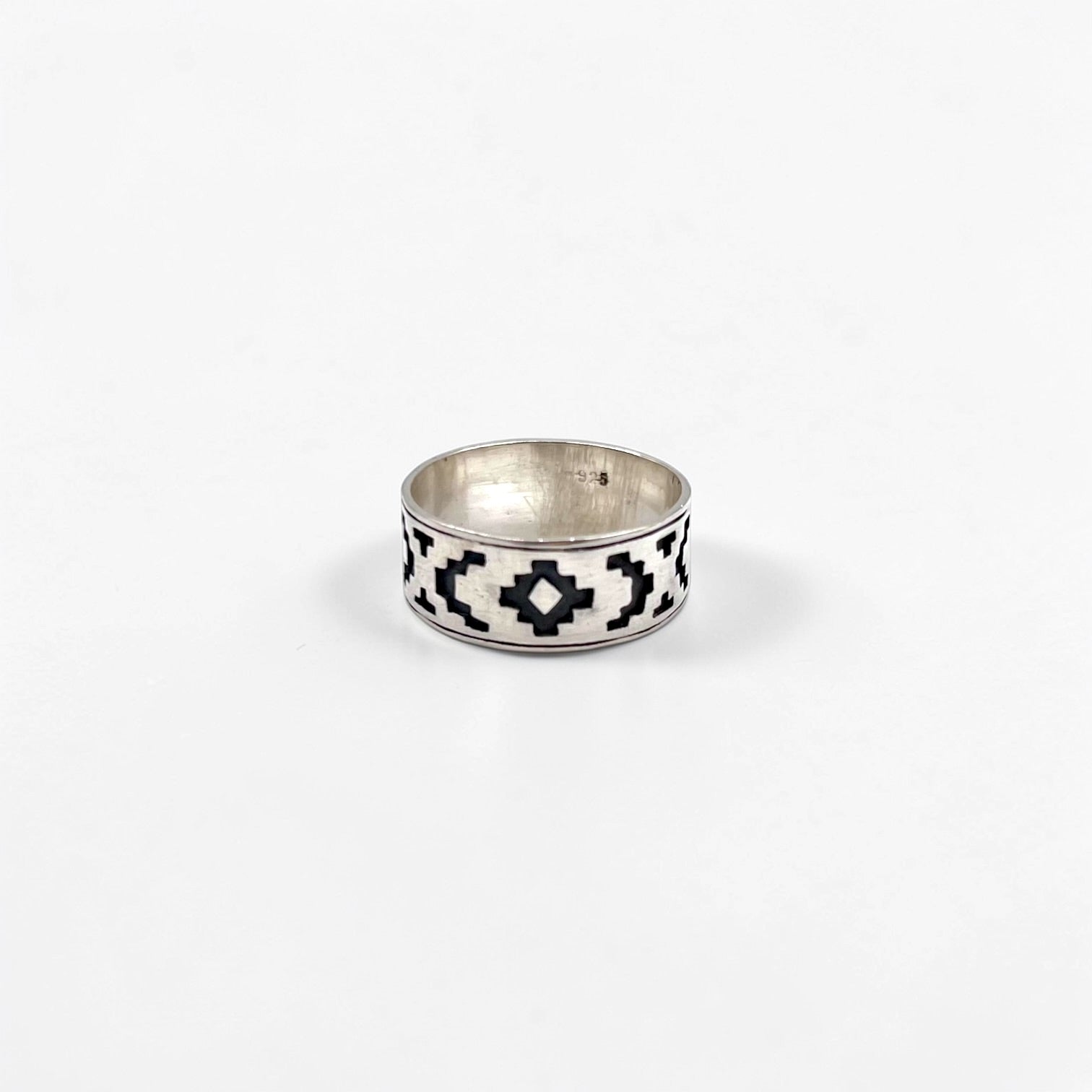 Vintage Silver 925 Ring Indian Jewelry Chimayo Pattern Ring Size 19 Silver 925 Native