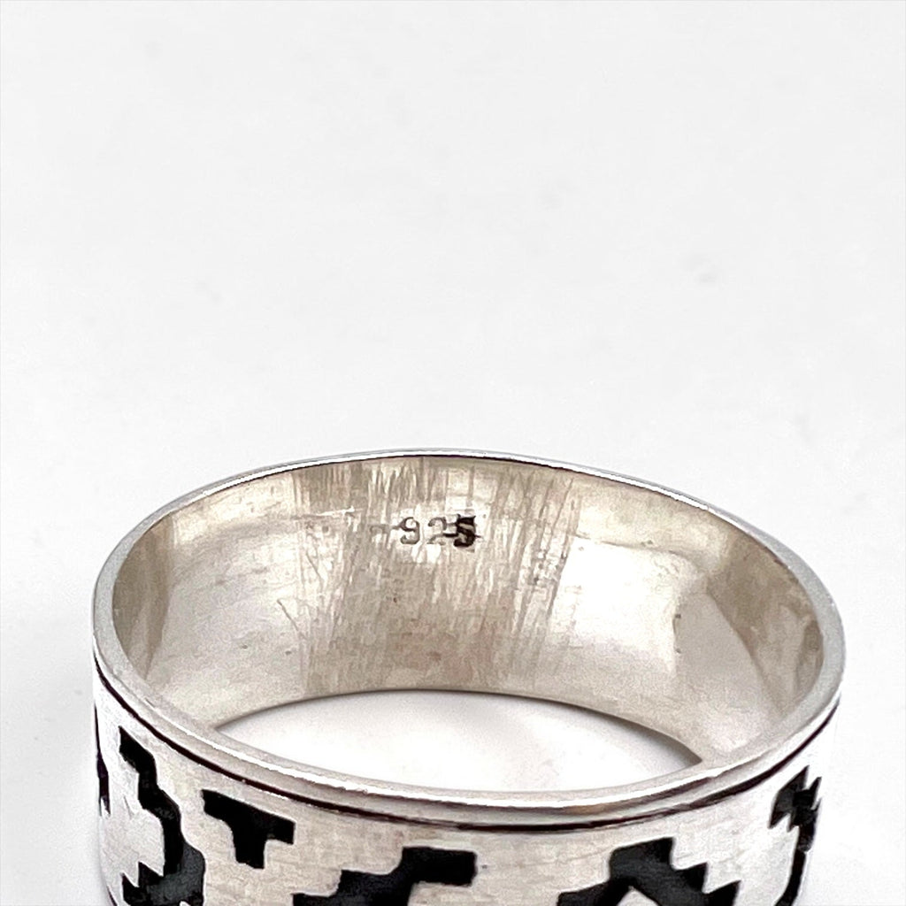 Vintage Silver 925 Ring Indian Jewelry Chimayo Pattern Ring Size 19 Silver 925 Native