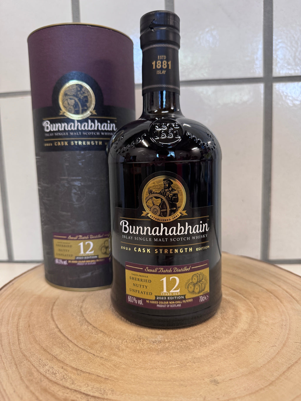 ブナハーブン 12年 カスクストレングス 2023年エディション　Bunnahabhain 12-year-old Cask Strength 2023 Edition　60.1％