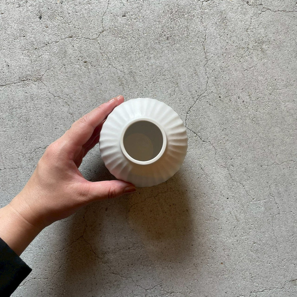 Vase C White [FK61]
