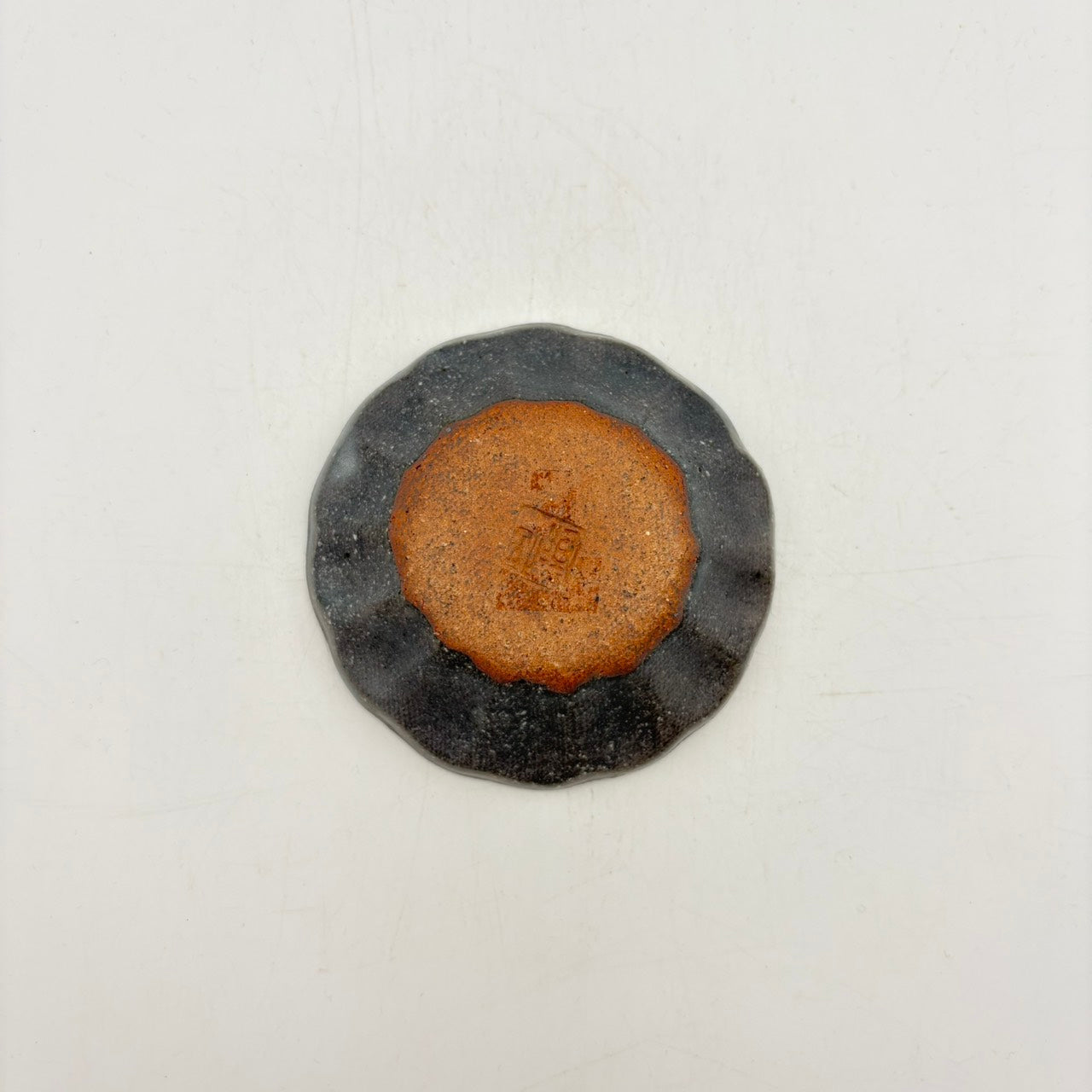 Petal-shaped Deep Plate - Small, Gray Glaze [Vintage 20]