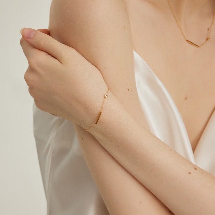 [LOEM] GOLD ZIRCONIA BRACELET