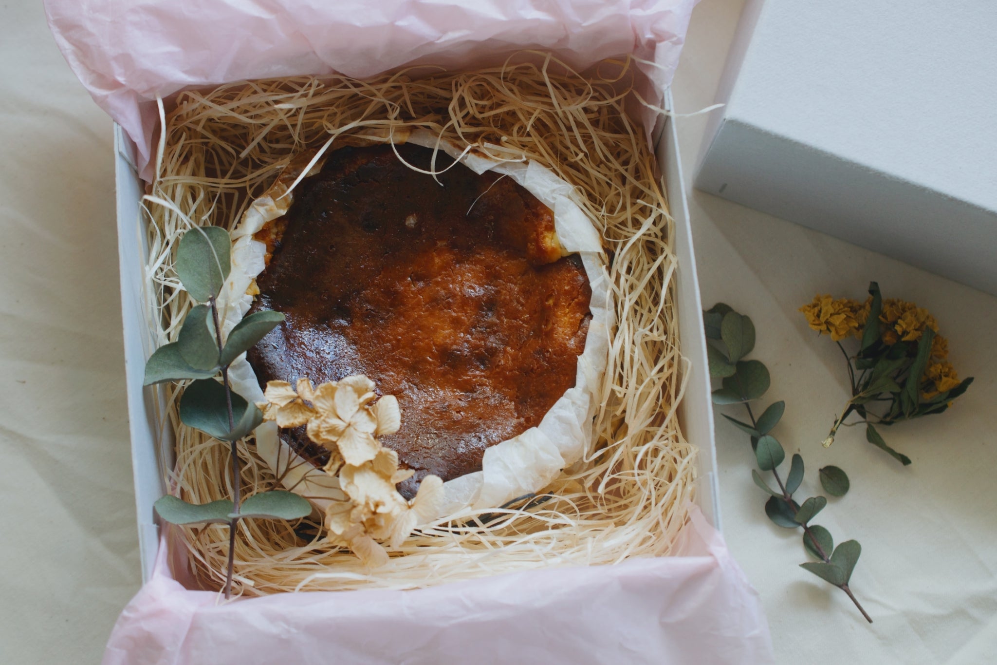 Plain Basque Cheesecake - Size 4 (1 whole cake)