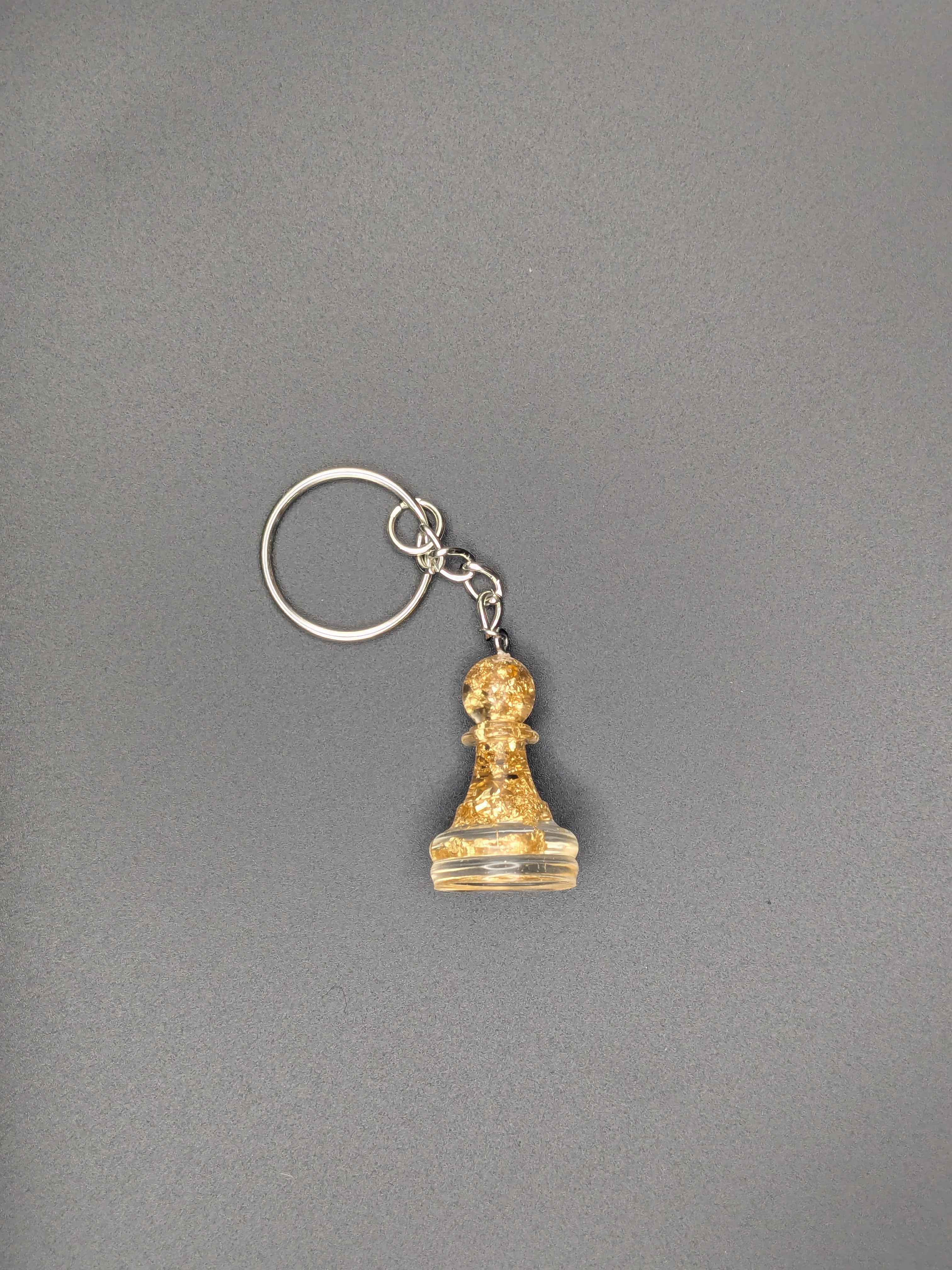チェス　キーホルダー　エポキシ樹脂　金箔