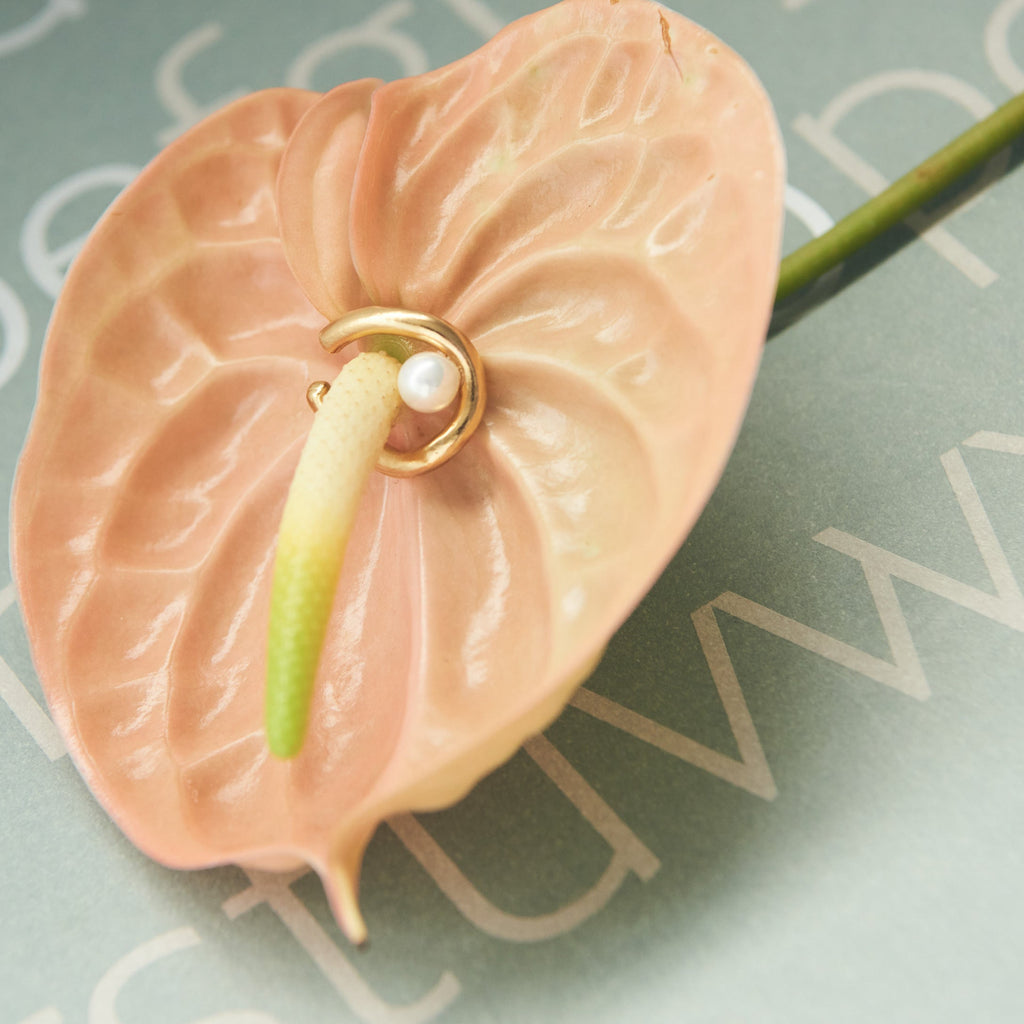 Wave Pearl Ear Cuff