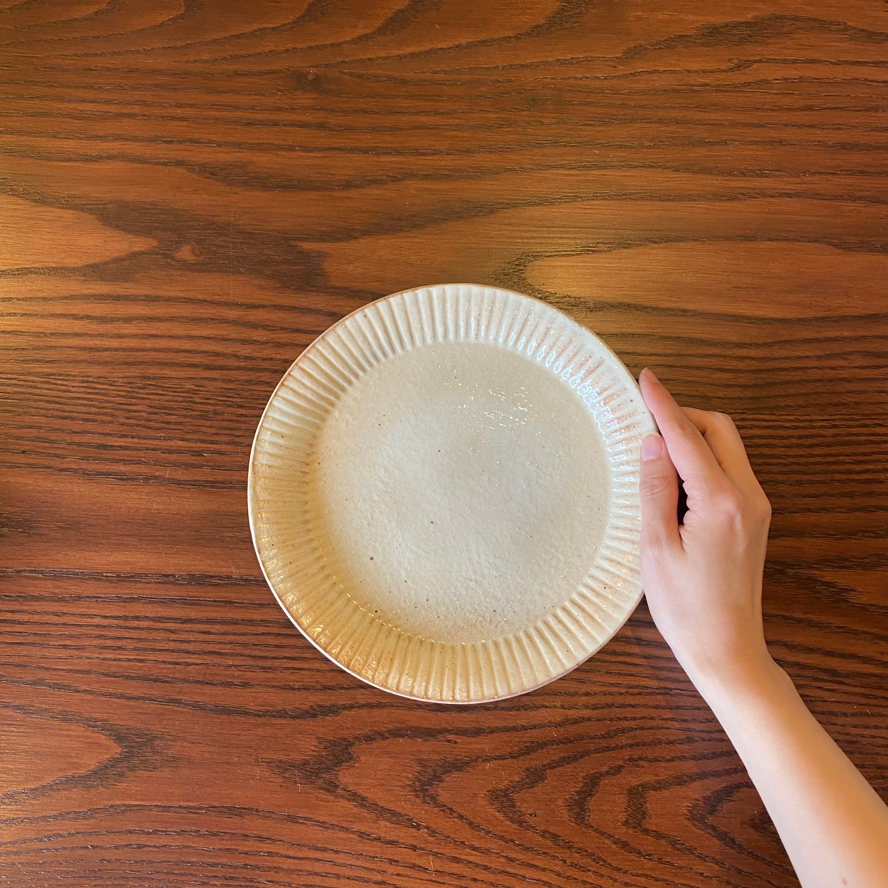 Ruffle Plate M, iron filings | Furutani Pottery (Shigaraki Ware ceramic) [Ancient 48]