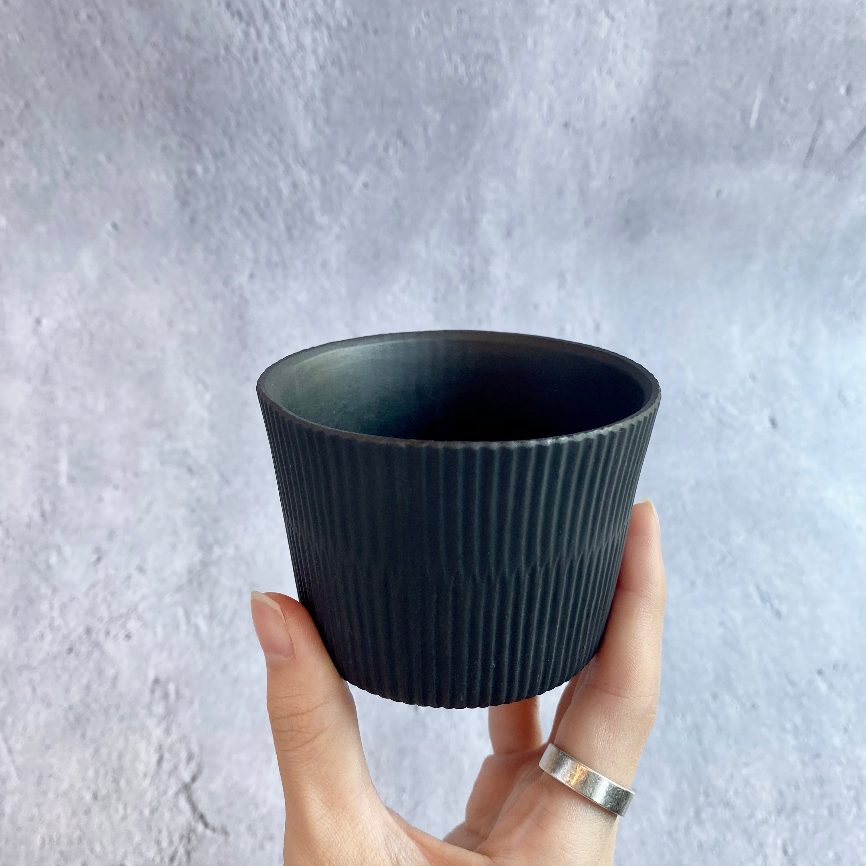 作家　飛松灯器　sections / 蕎麦猪口 / charcoal black【5】