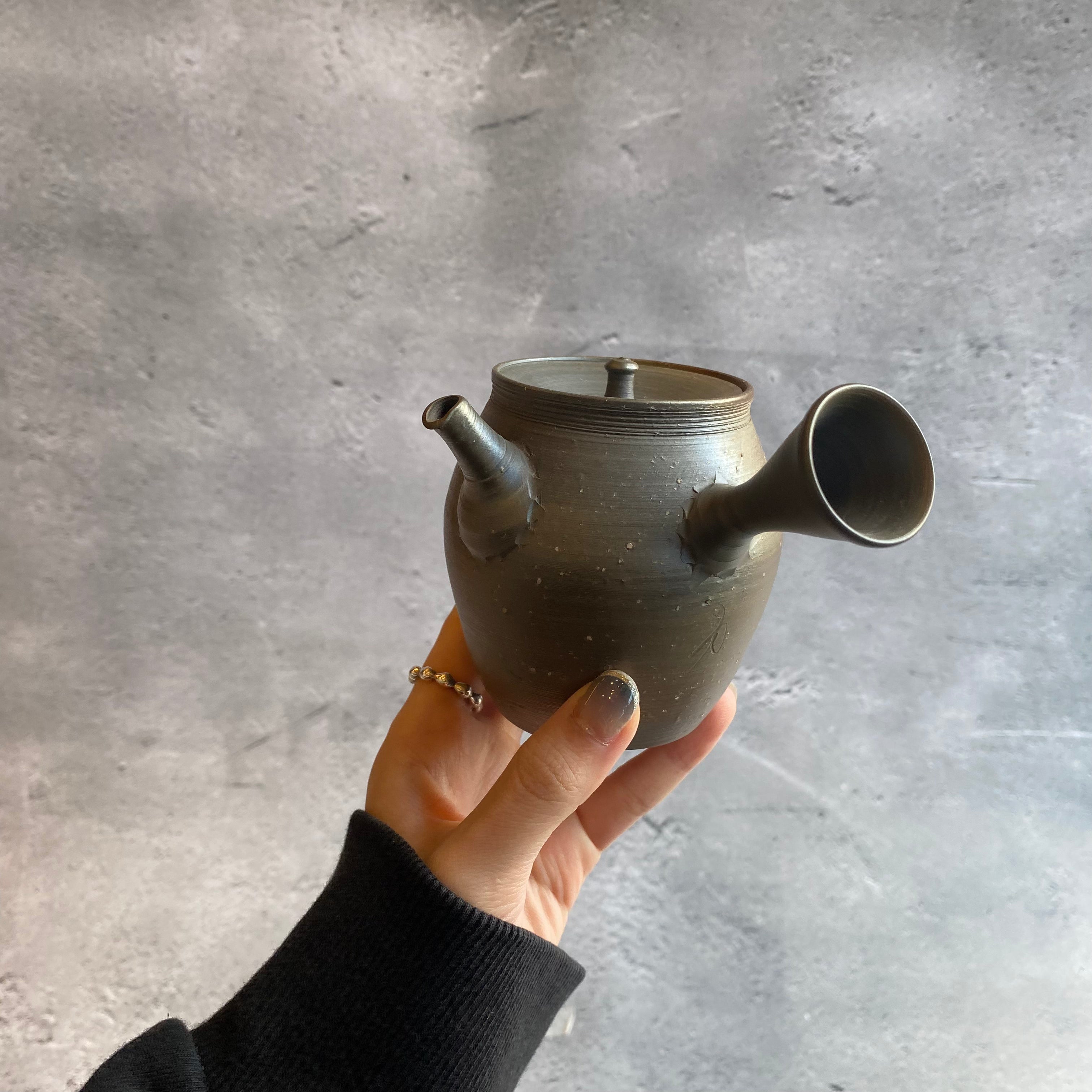 Unglazed pear-skin kiln-varied kyusu (260ml) [9]