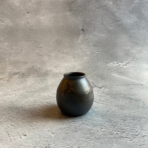 217 Vase with Seaweed Design [19]