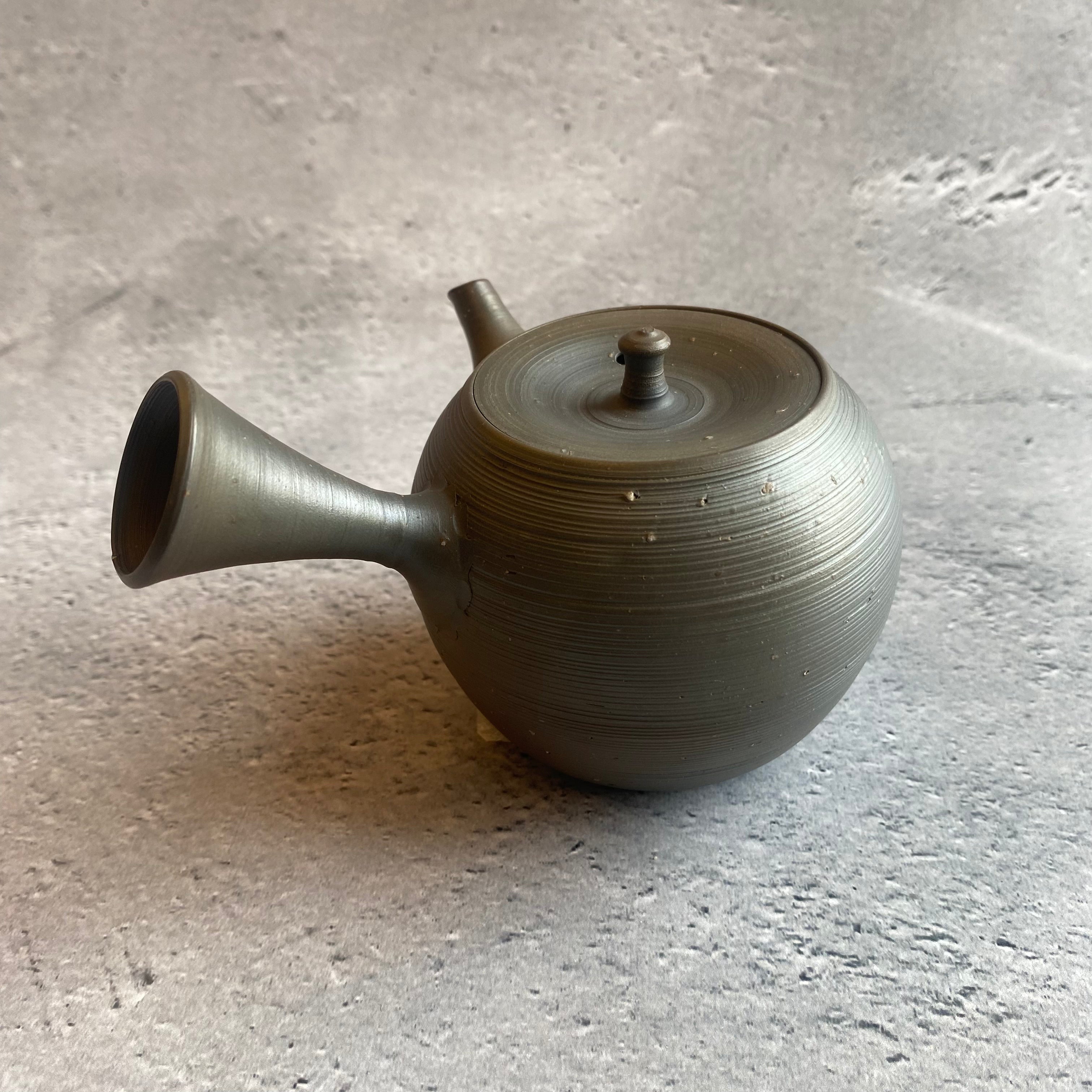 Thread-Patterned Pear Skin Yohen Teapot (230ml) [13]