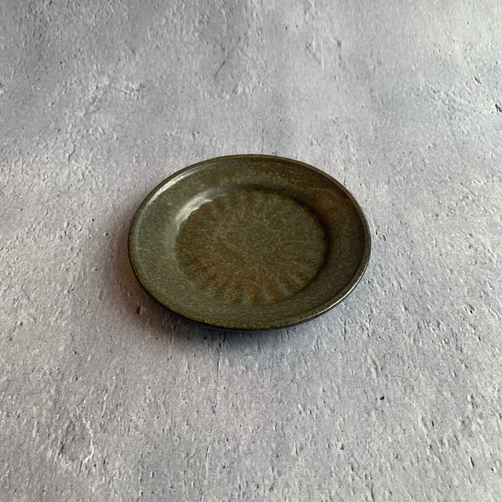 Writer Hitomatsu Touki Mountain Plate / Round / S / Olive [8]