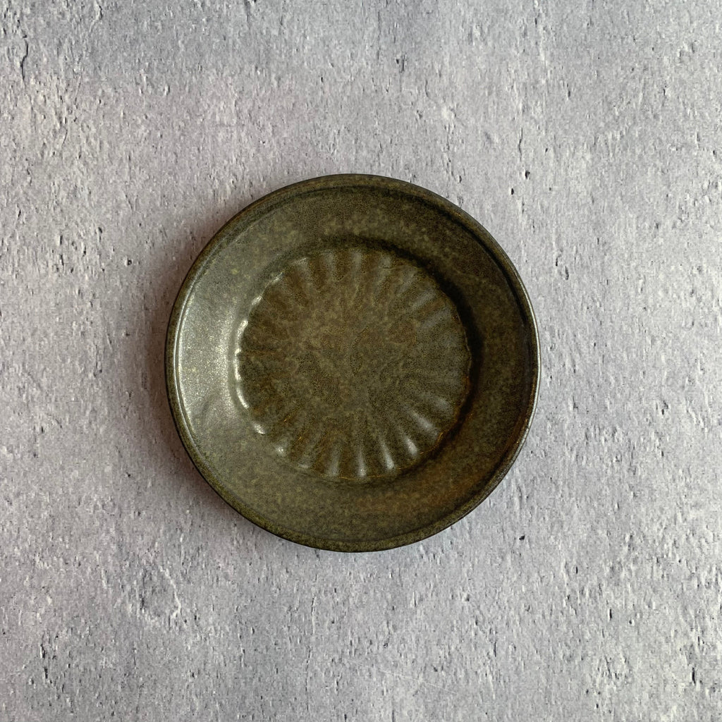 Writer Hitomatsu Touki Mountain Plate / Round / S / Olive [8]