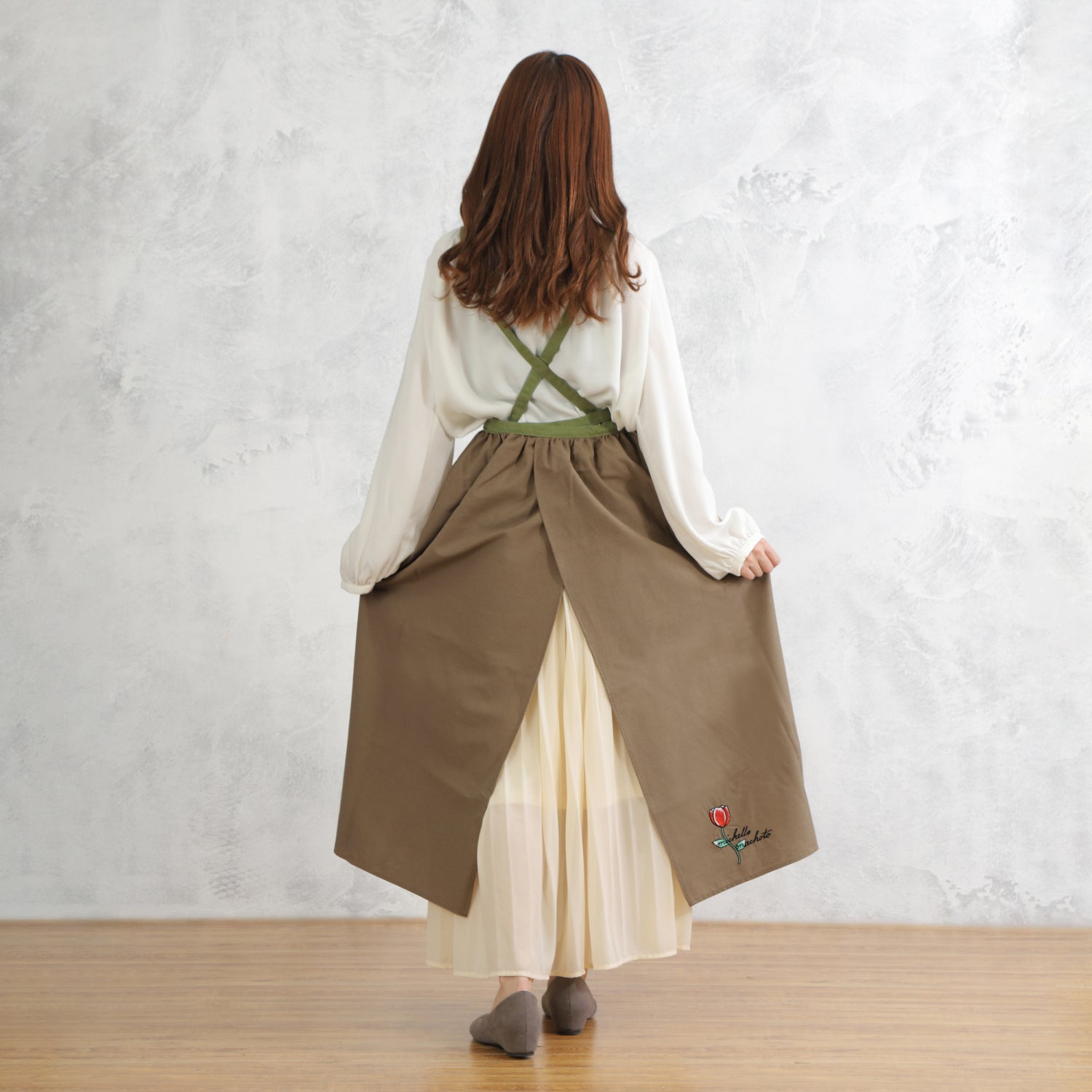 [Michelle Machoto] Michelle Machoto Cherry Sage Print Long Wide Gathered Apron D-0008