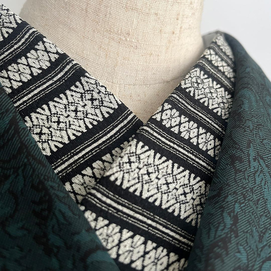 Han-eri chirimen, crisp Kenjo pattern, black, Hakata-ori pattern, han-eri, chirimen, white, black, unisex