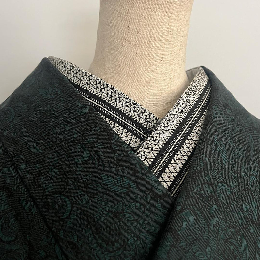 Half-collar, chirimen, crisp Kenjo, black, vertical Hakata-ori pattern, half-collar, chirimen, white, black