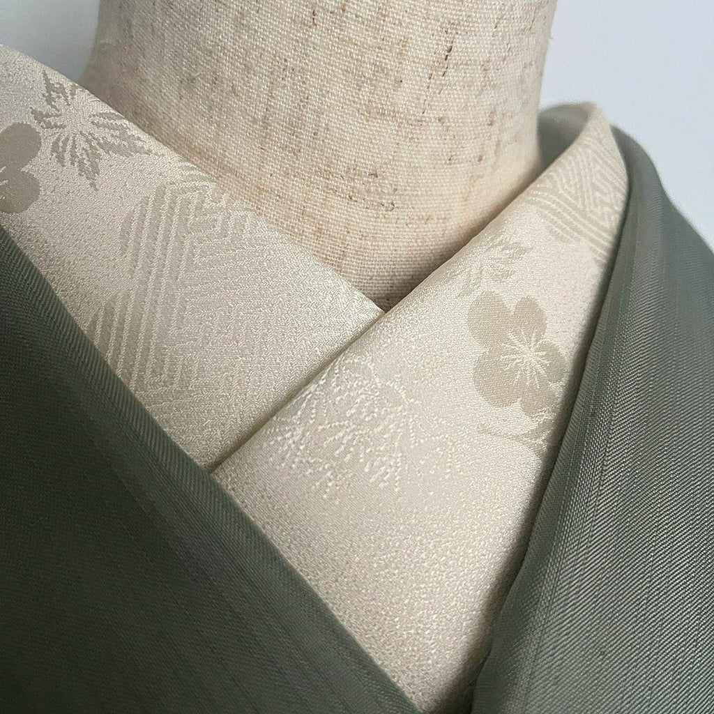 [Blemished] Haneri, Silk, Sayagata, Kumotori, Ume, Momiji, Tango Chirimen, Off-White, Coming-of-Age Ceremony