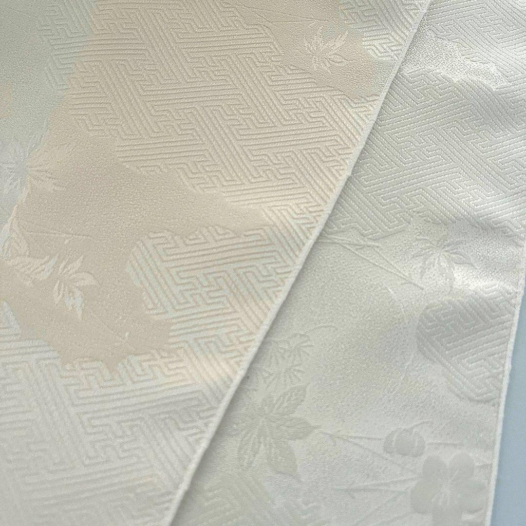 [Blemished] Haneri, Silk, Sayagata, Kumotori, Ume, Momiji, Tango Chirimen, Off-White, Coming-of-Age Ceremony