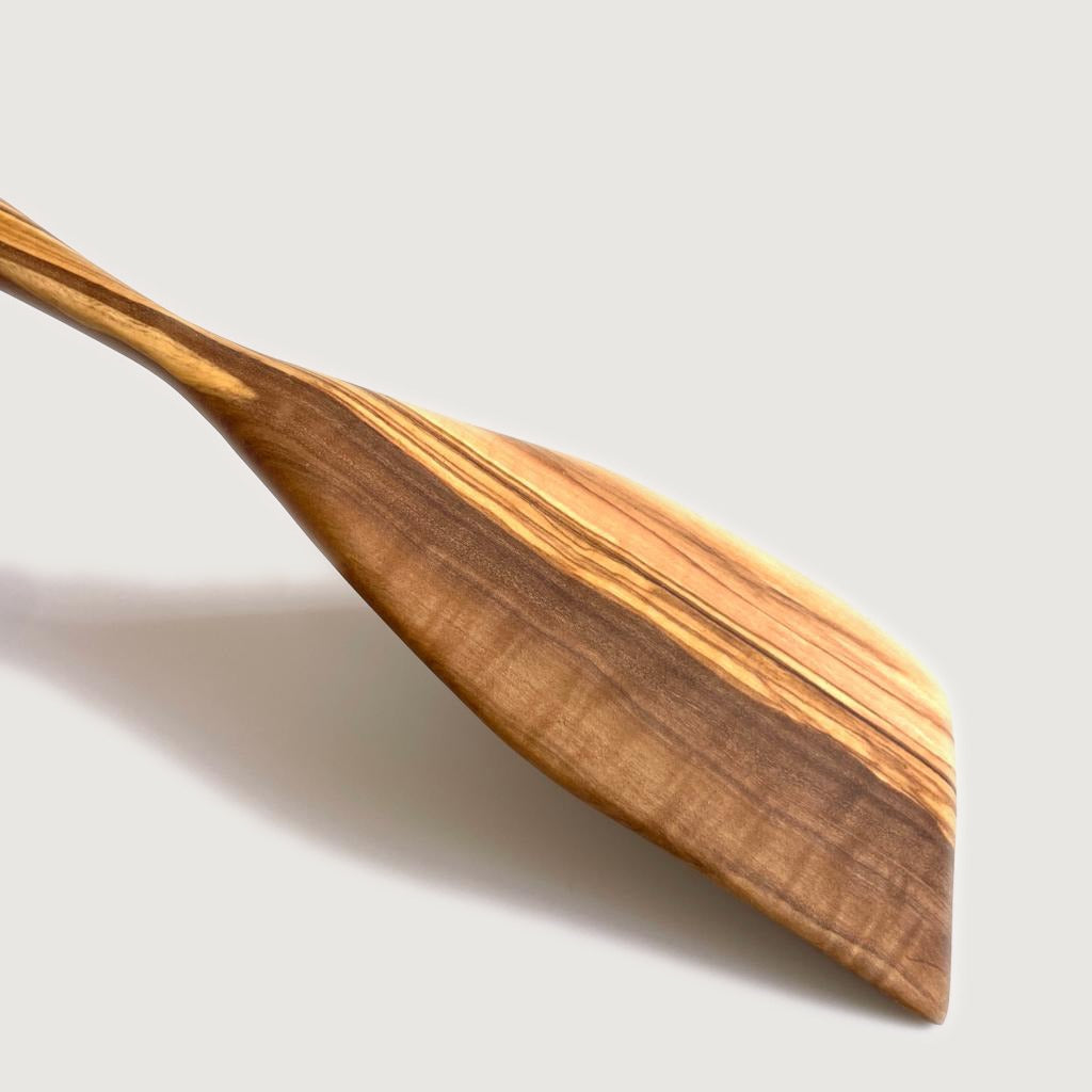 Olive wood spatula (L)