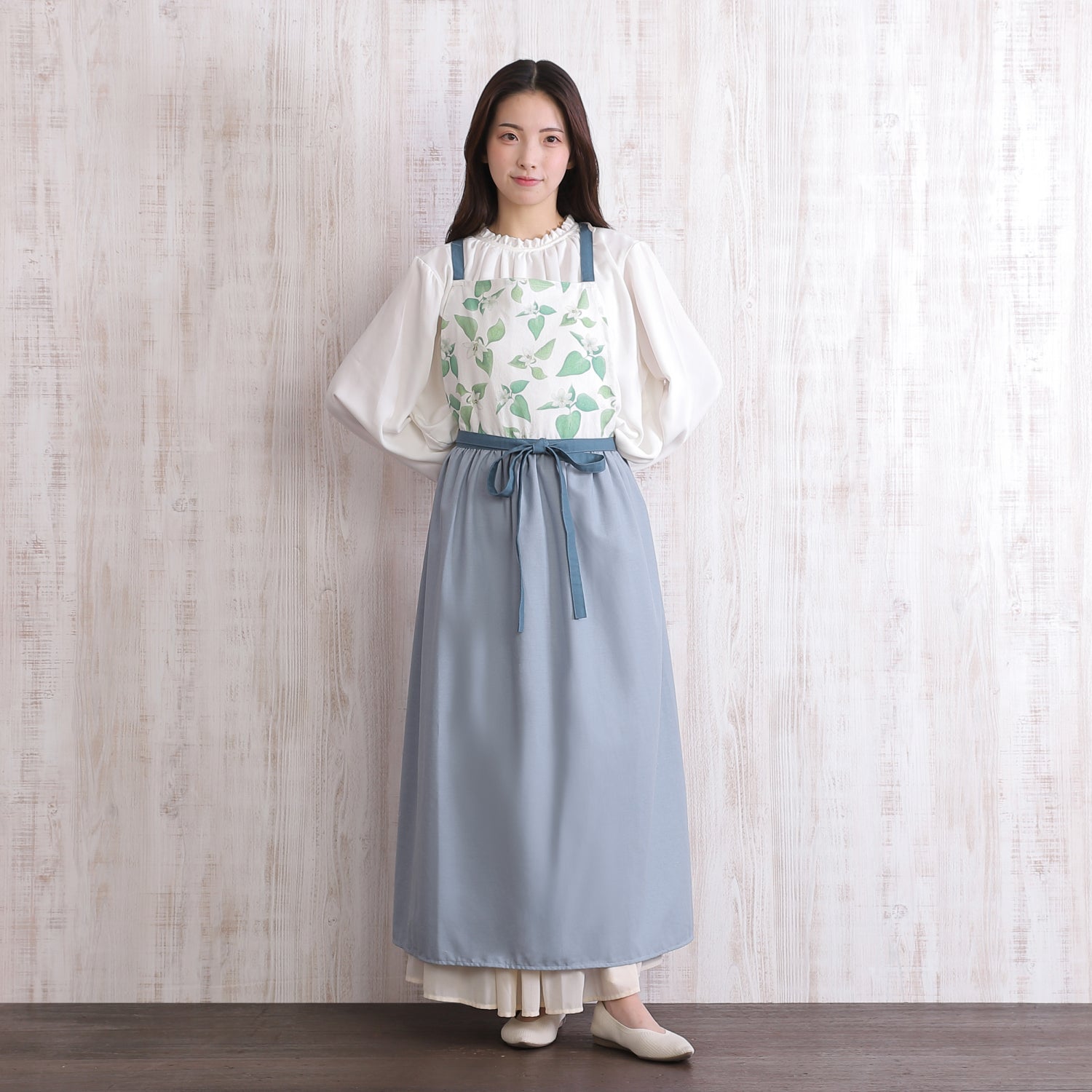 [Michelle Machoto] Michelle Machoto Chili Pepper Pattern Long Wide Gathered Apron D-0012
