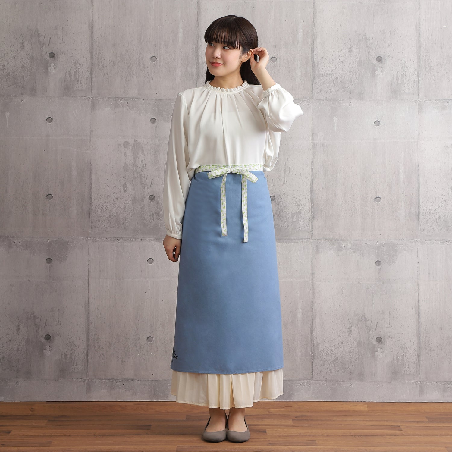 [Michelle Machoto] Michelle Machoto Aonotsugazakura Pattern Sommelier Apron D-0601-2