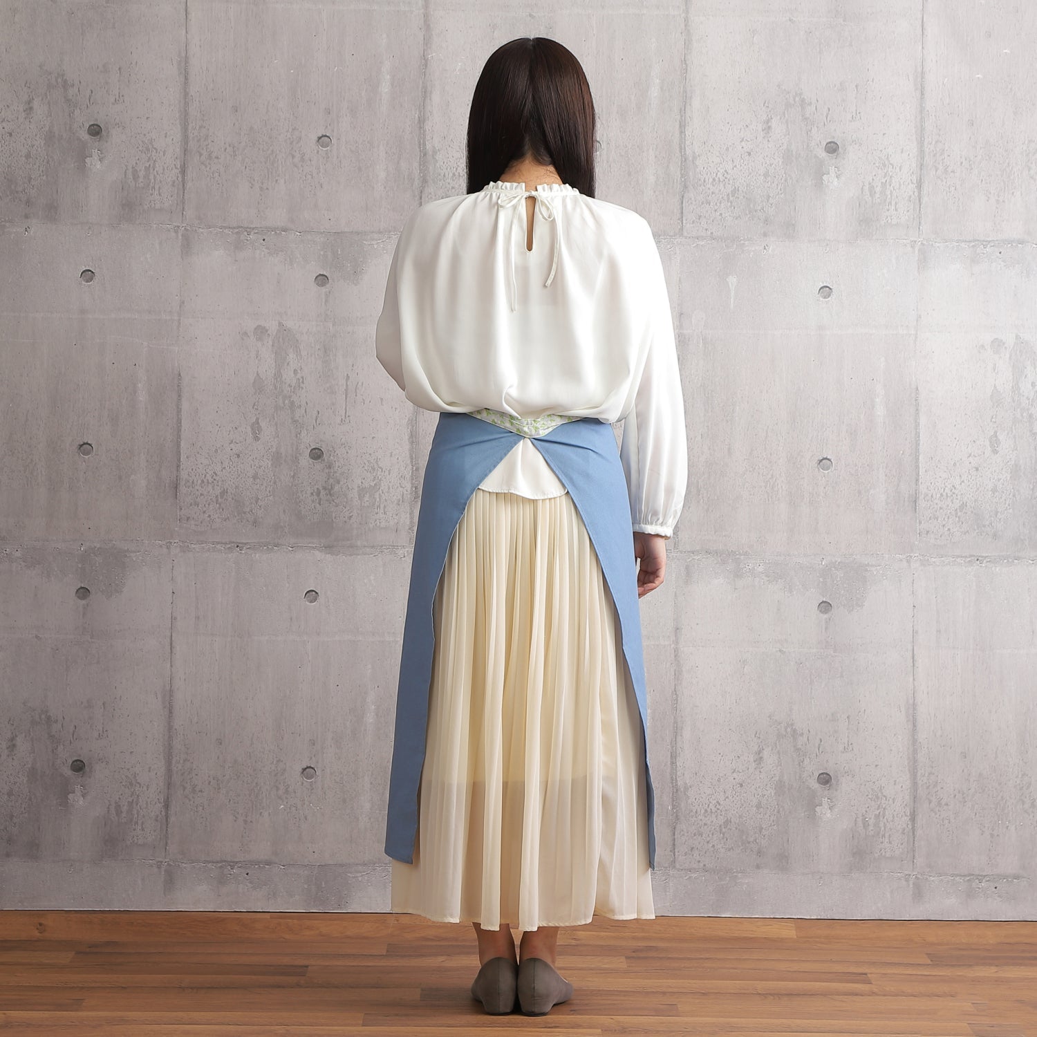 [Michelle Machoto] Michelle Machoto Aonotsugazakura Pattern Sommelier Apron D-0601-2