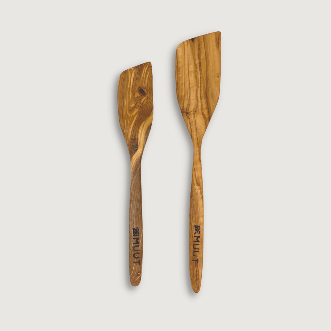 Olive wood spatula (S)