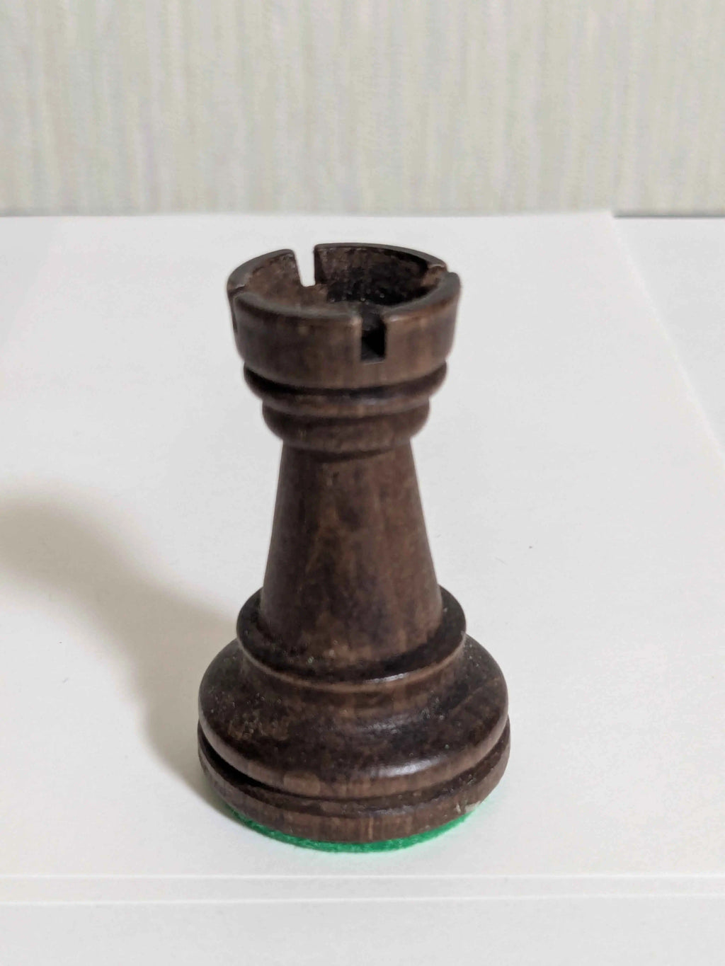 WEGIEL　チェス駒　Staunton　(スタントン)　No.6　収納箱付き　クイーン２個付き